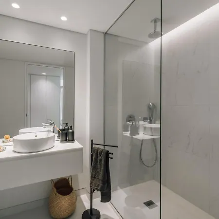 Apartment Avencas - 2 Bedrooms And Shared Pool In Amoreiras