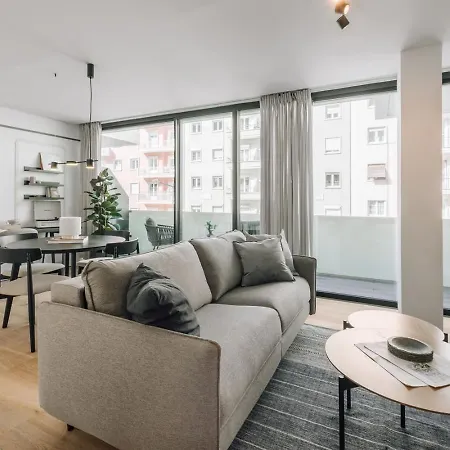 Apartament Avencas - 2 Bedrooms And Shared Pool In Amoreiras