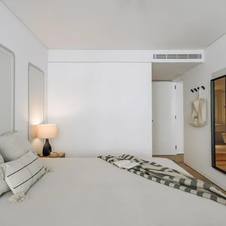 Апартаменти Avencas - 2 Bedrooms And Shared Pool In Amoreiras