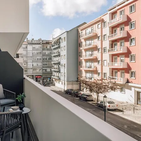 Avencas - 2 Bedrooms And Shared Pool In Amoreiras Διαμέρισμα *
